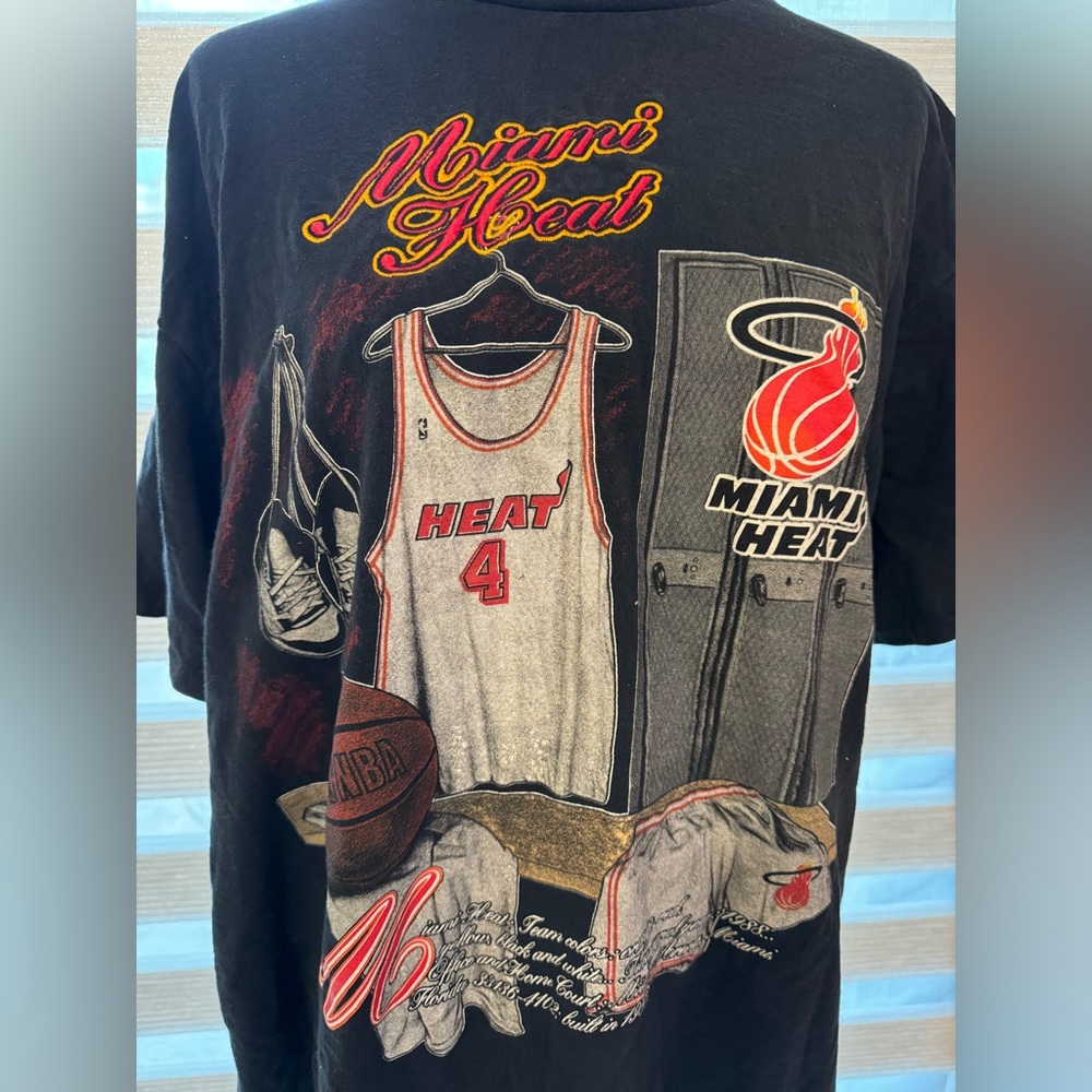 Vintage Miami Heat T Shirt Size Large by Nutmeg NBA Basketball Gold tag rare
